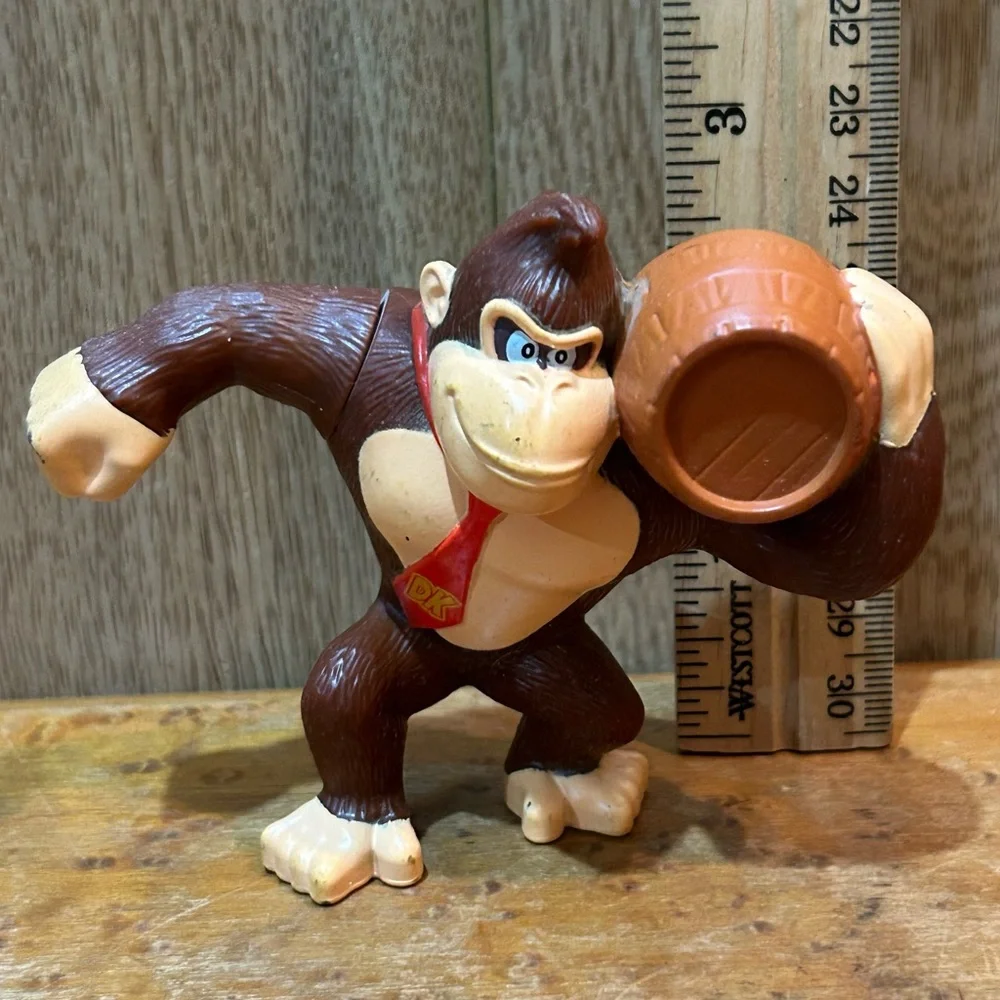 Nintendo Donky Kong McDonalds Toy - Moving Arm 2022